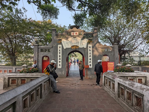 Ngoc Son Temple 5