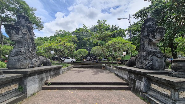 Black Sand Beach Pasinggahan 5