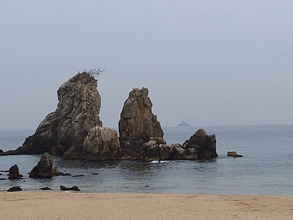 Chuam Chotdaebawi Rock 3