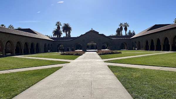 Memorial Court (Quad)