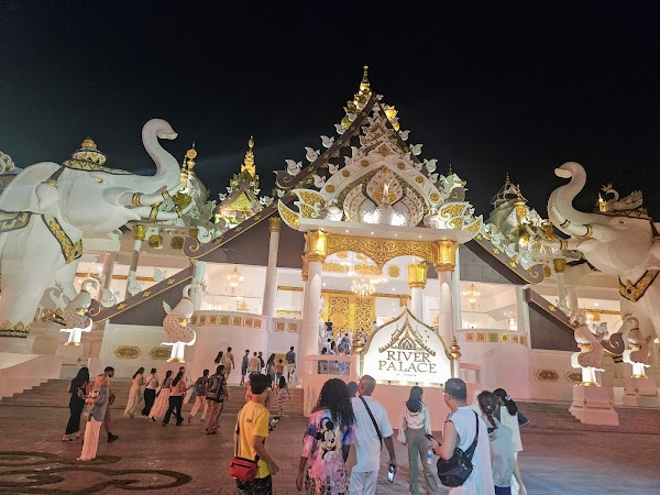 River Palace Paradium