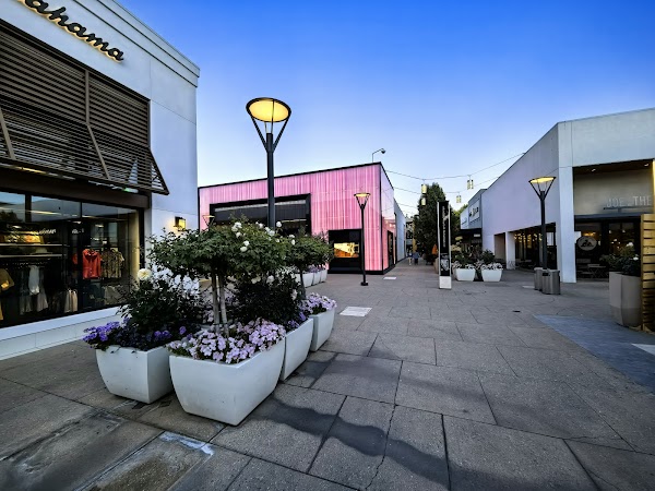 Stanford Shopping Center