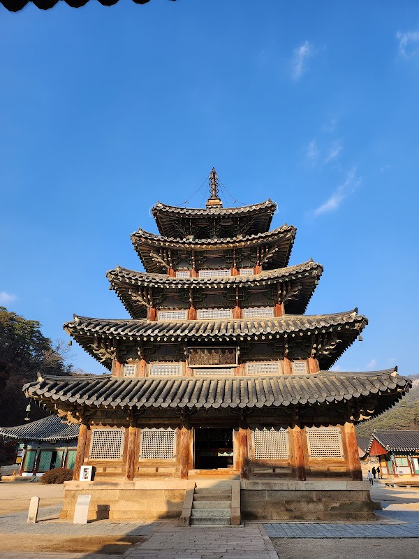 Beopjusa Temple