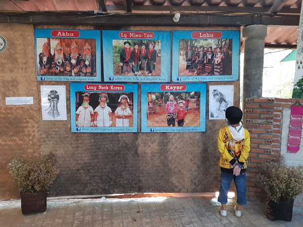 Long Neck Karen Village 2