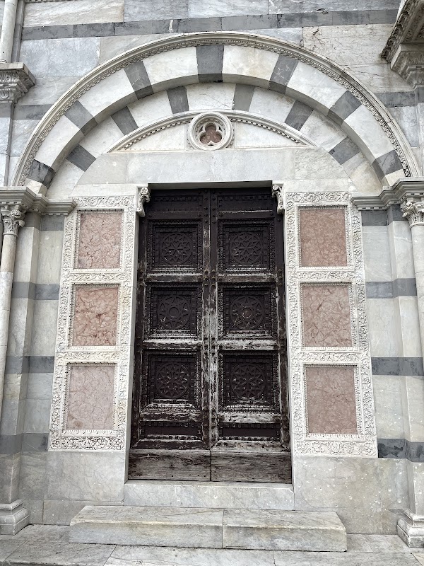 Chiesa di Santa Maria della Spina 3
