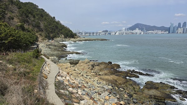 Igidae Coastal Trail 4