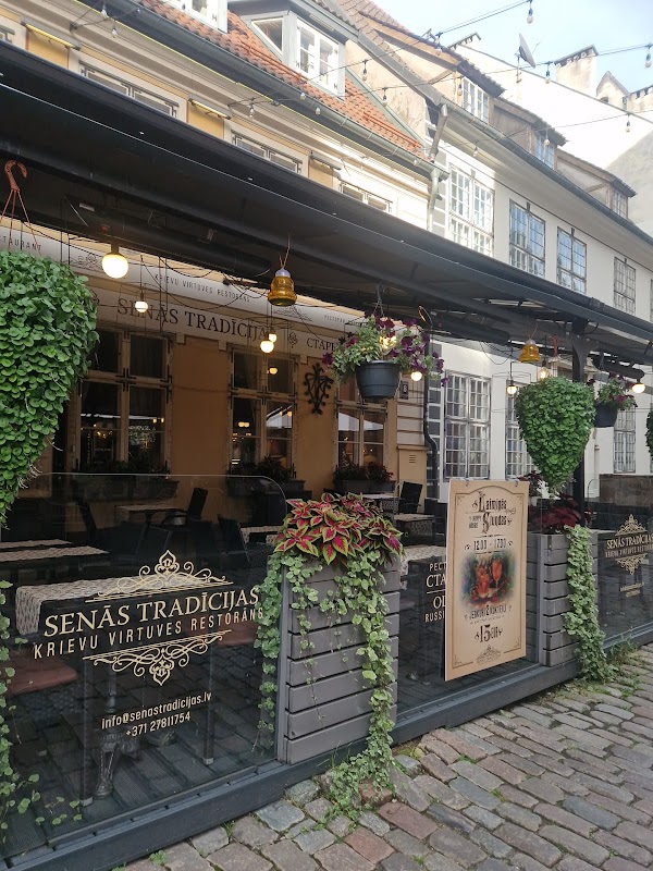 Restaurant "Old Traditions" 2