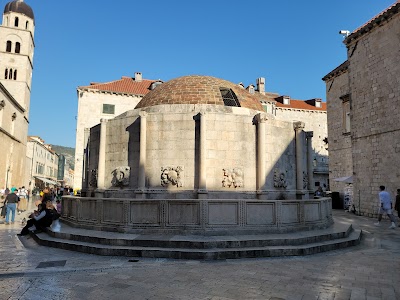 Onofrio's Large Fountain