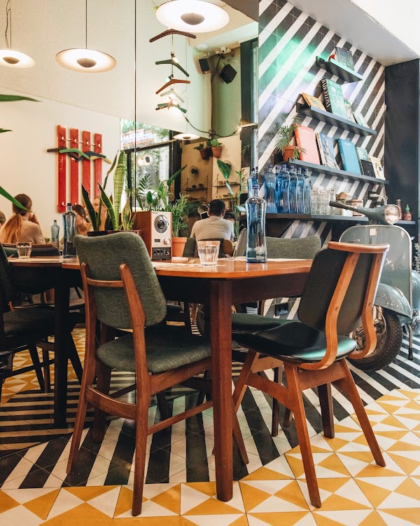 Faire. Brunch & Drinks 1