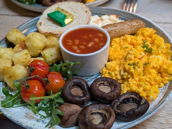 KOZZEE Cafe Soho | Brunch, Coffee & Desserts 3