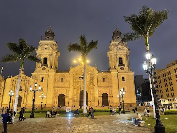 Lima Main Square 4
