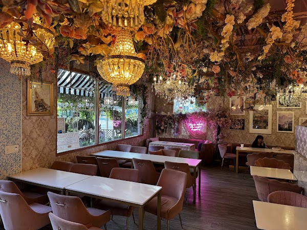 K Cafe Patisserie & Tea House 5