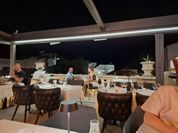 Posat Restaurant 2