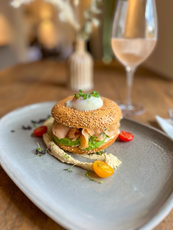 Gasthaus zu Schloss Hellbrunn 5