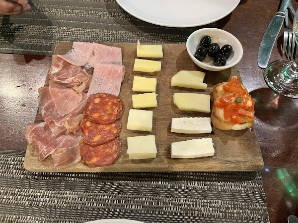 La Luna italian restaurant 3