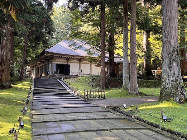 Chūsonji Temple (Hondō Main Hall) 4