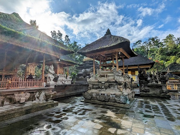 Pura Tirta Empul 3
