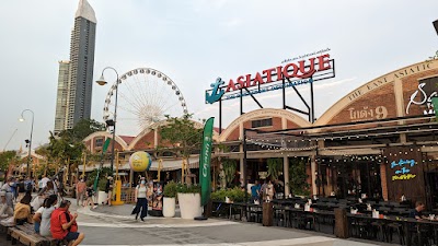Asiatique The Riverfront 2