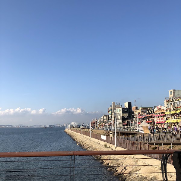 Oido Red Lighthouse, Gyeonggi-do 2
