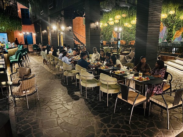 Park Street Warehouse - Restaurant & Pub 5