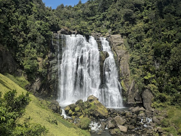Marokopa Falls