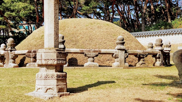 Tomb of Queen Jeonghyeon
