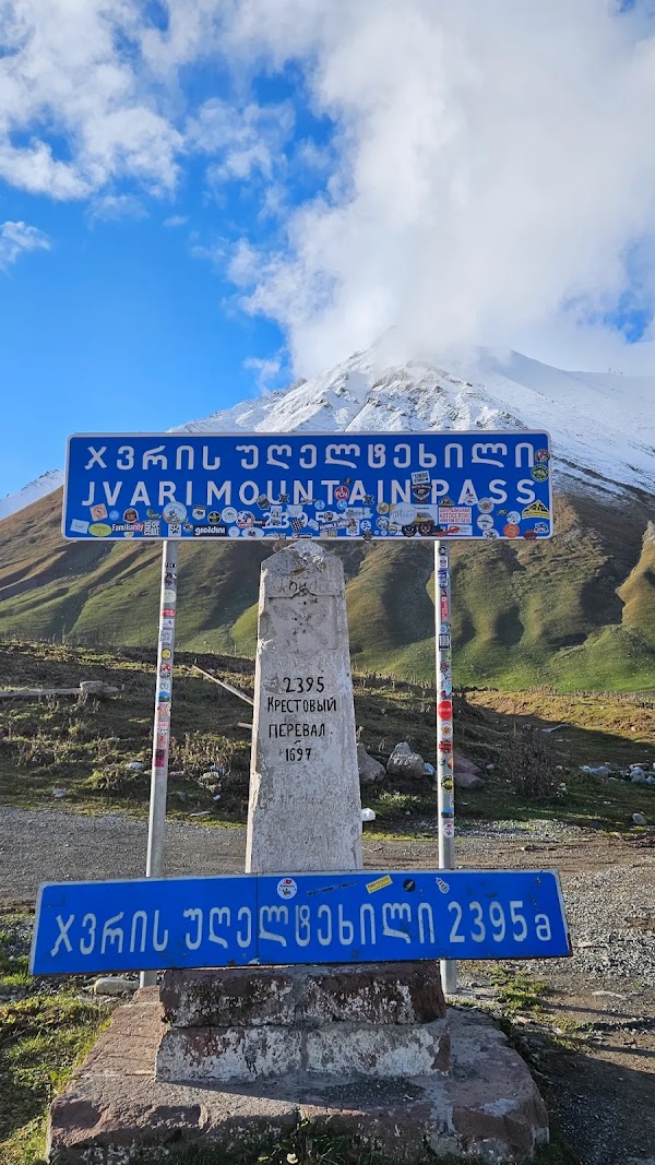Jvari Pass 4