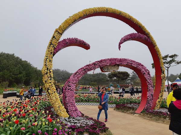Kkotji Shoreline Park