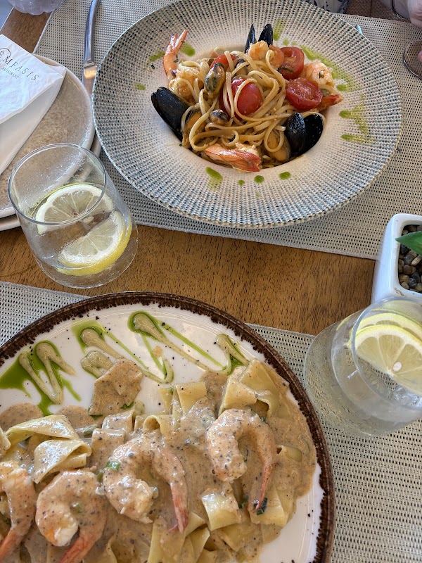 Emfasis Restaurant 4