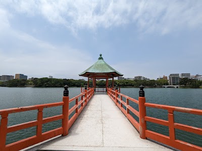 Fukuoka's Alluring Charms: A Full-Day Exploration of the City's Highlights