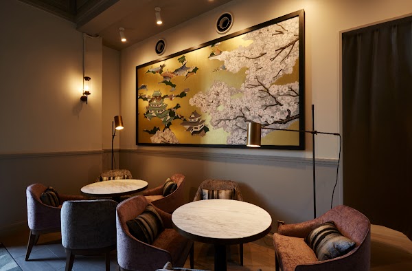 crossfield with TERRACE LOUNGE 1