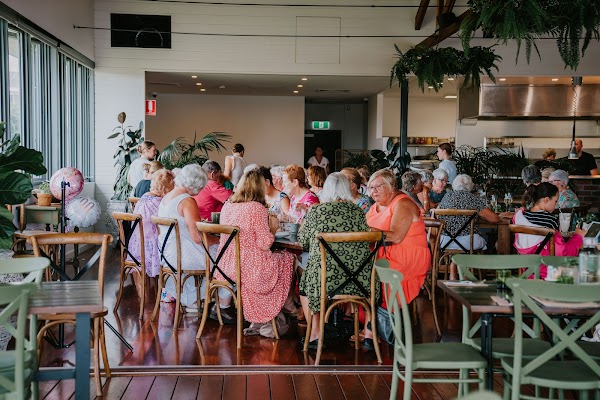 Wellington Point Farmhouse Restaurant and Cafe 1