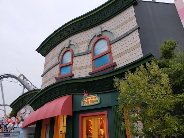 Sesame Street Kid’s Store