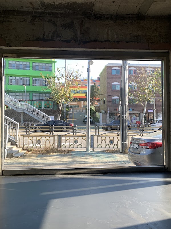 Anthracite Coffee Yeonhui