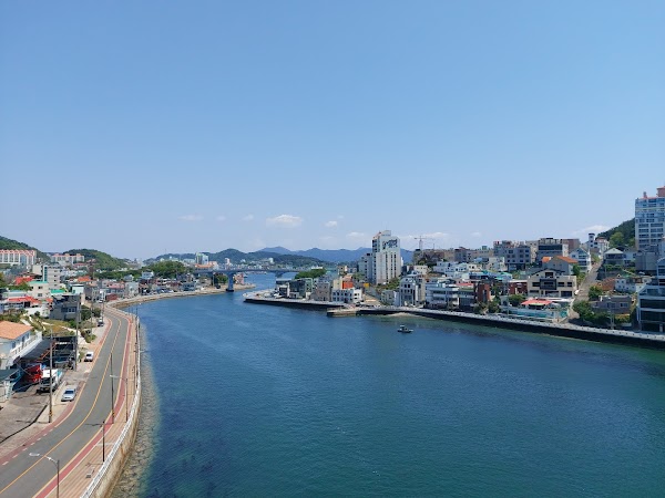 Tongyeong Daegyo Bridge 3