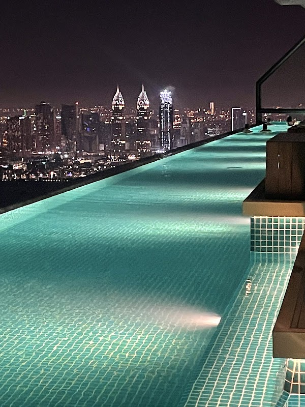 AURA SKYPOOL Dubai 5