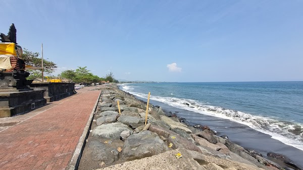 Lebih Beach