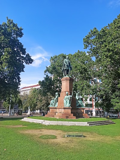 Stephen Széchenyi Square