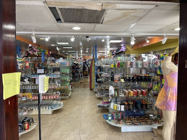 Nassau Straw Market 6