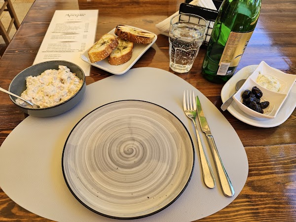 Artemis Tavern Lavrio Sounio 2