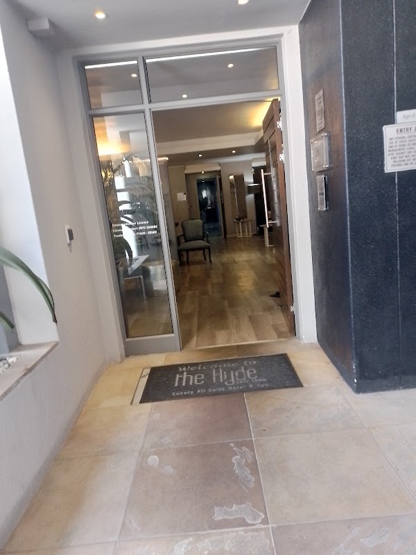 SKYE Rooftop Bar and Restaurant 2