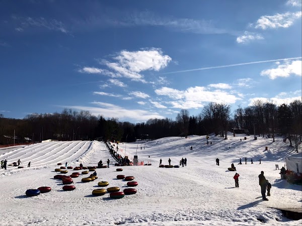 Four Seasons Golf & Ski Center 5