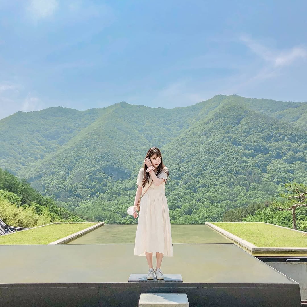 여행에미치다, Awon Museum & Hotel