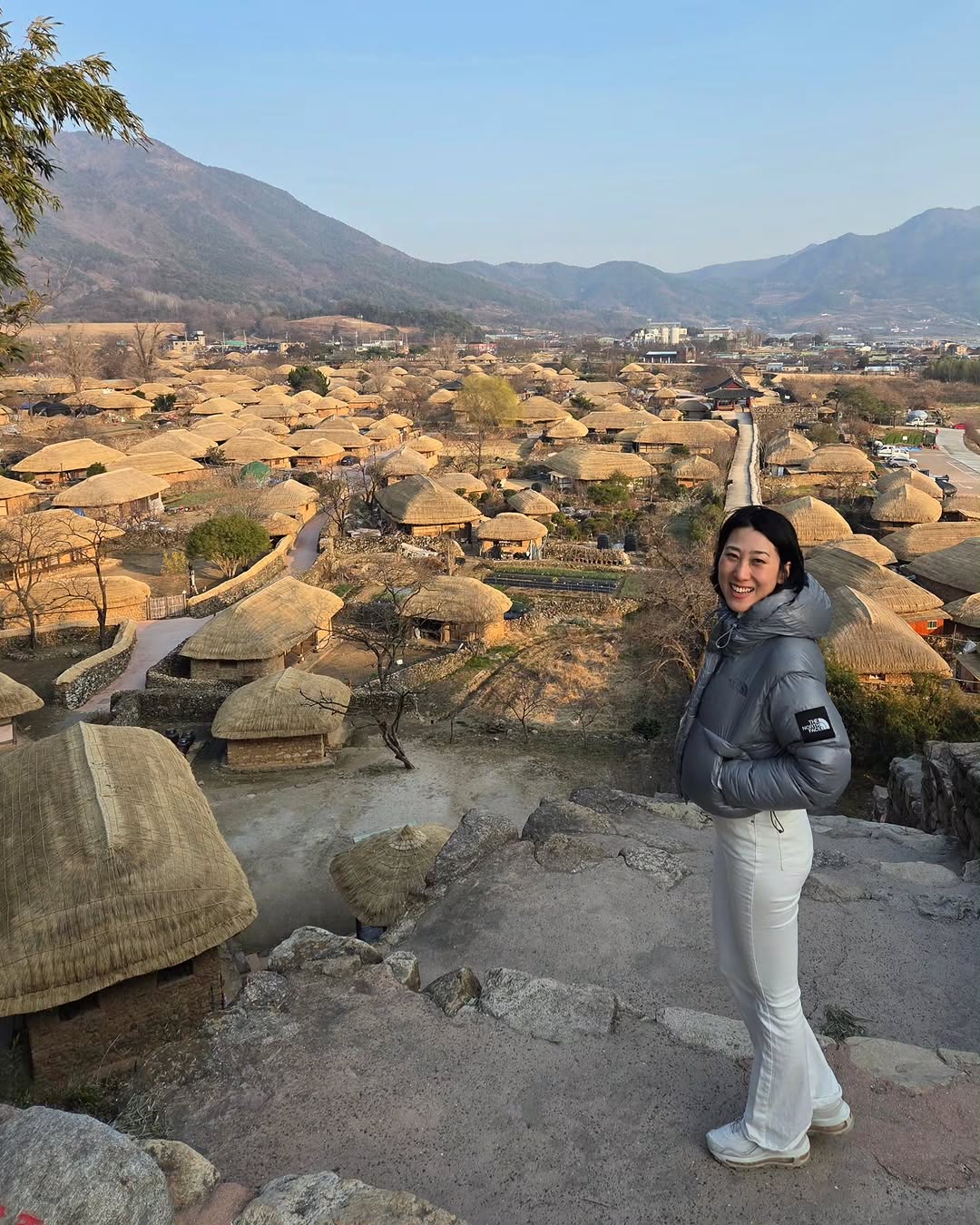 ʟᴇᴇ | ʜᴏɴᴇʏ ᴛʀᴀɪʟ, Nagan Eupseong Folk Village