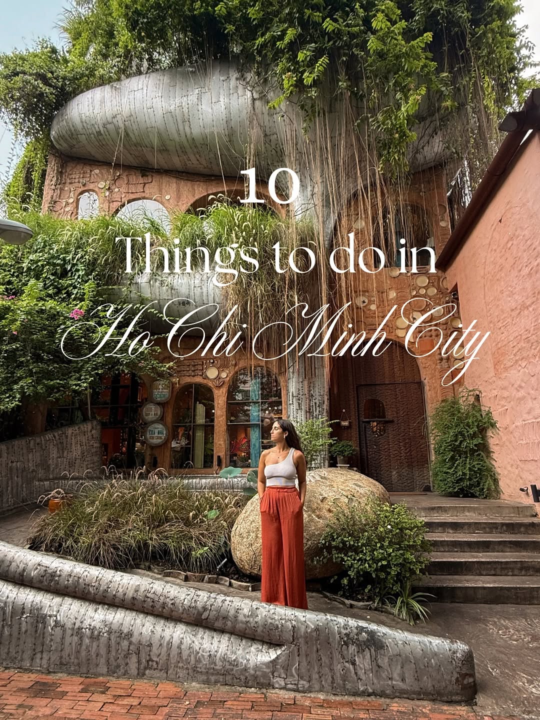 Anna | London Travel Blogger, Ben Thanh Market
