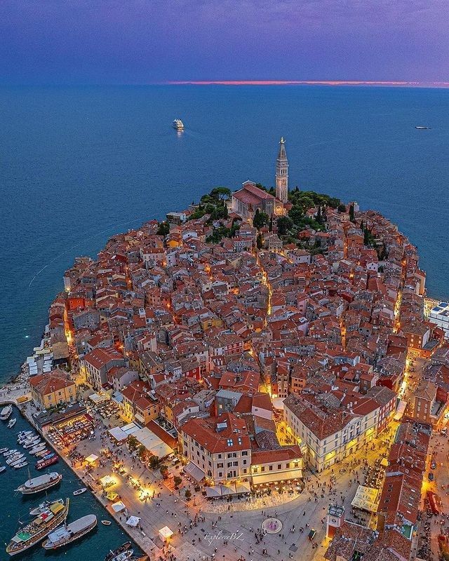 Europe Travel Guide 🇪🇺 Hotels | Attractions | Tips, Trogir Old Town