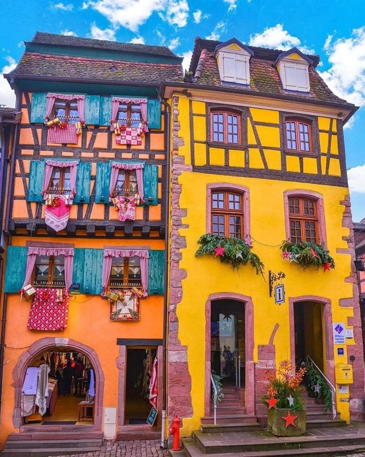 Europe Travel Guide 🇪🇺 Hotels | Attractions | Tips, La Petite Venise