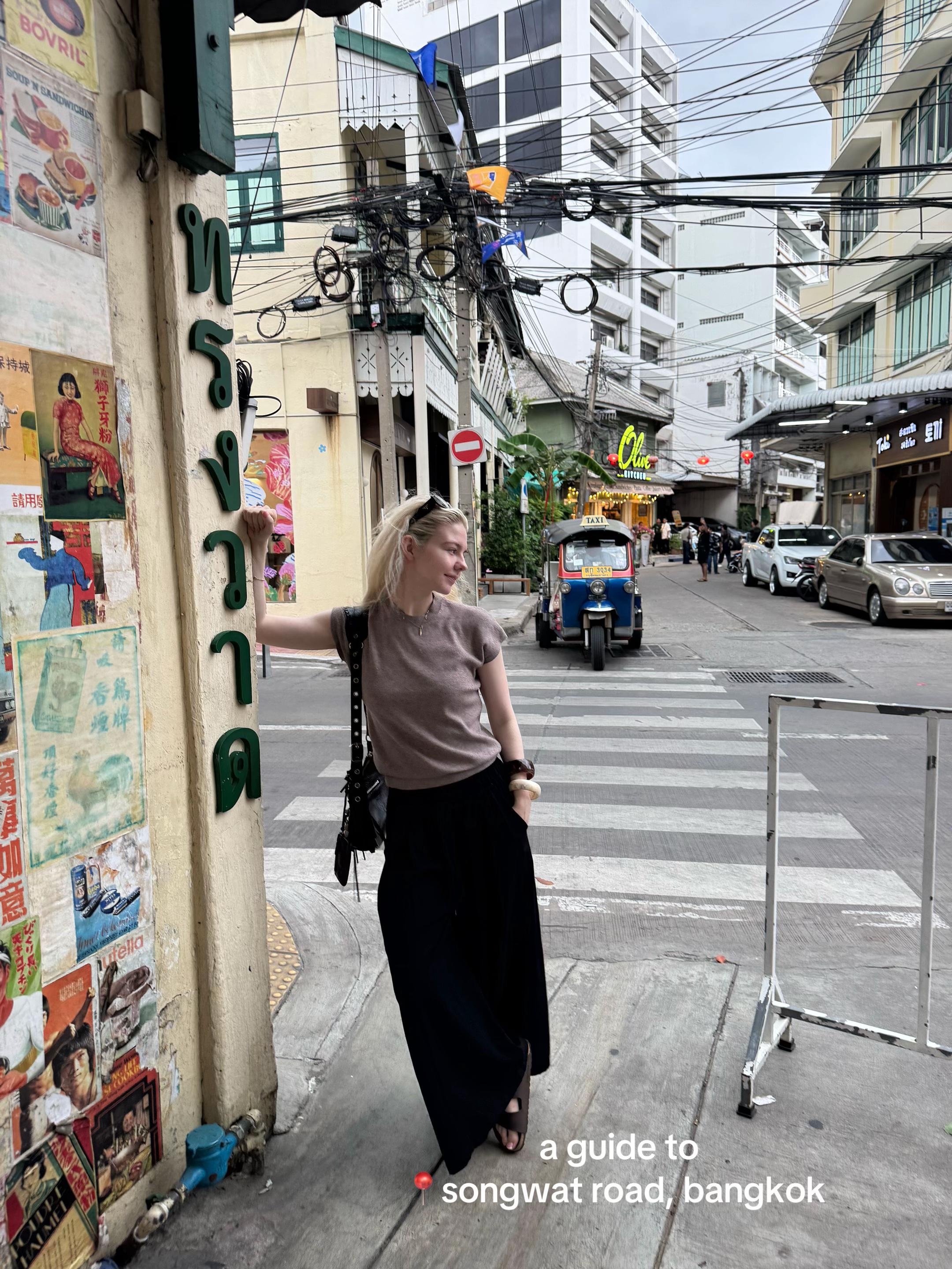 Dr Jenny, Song Wat Street Art