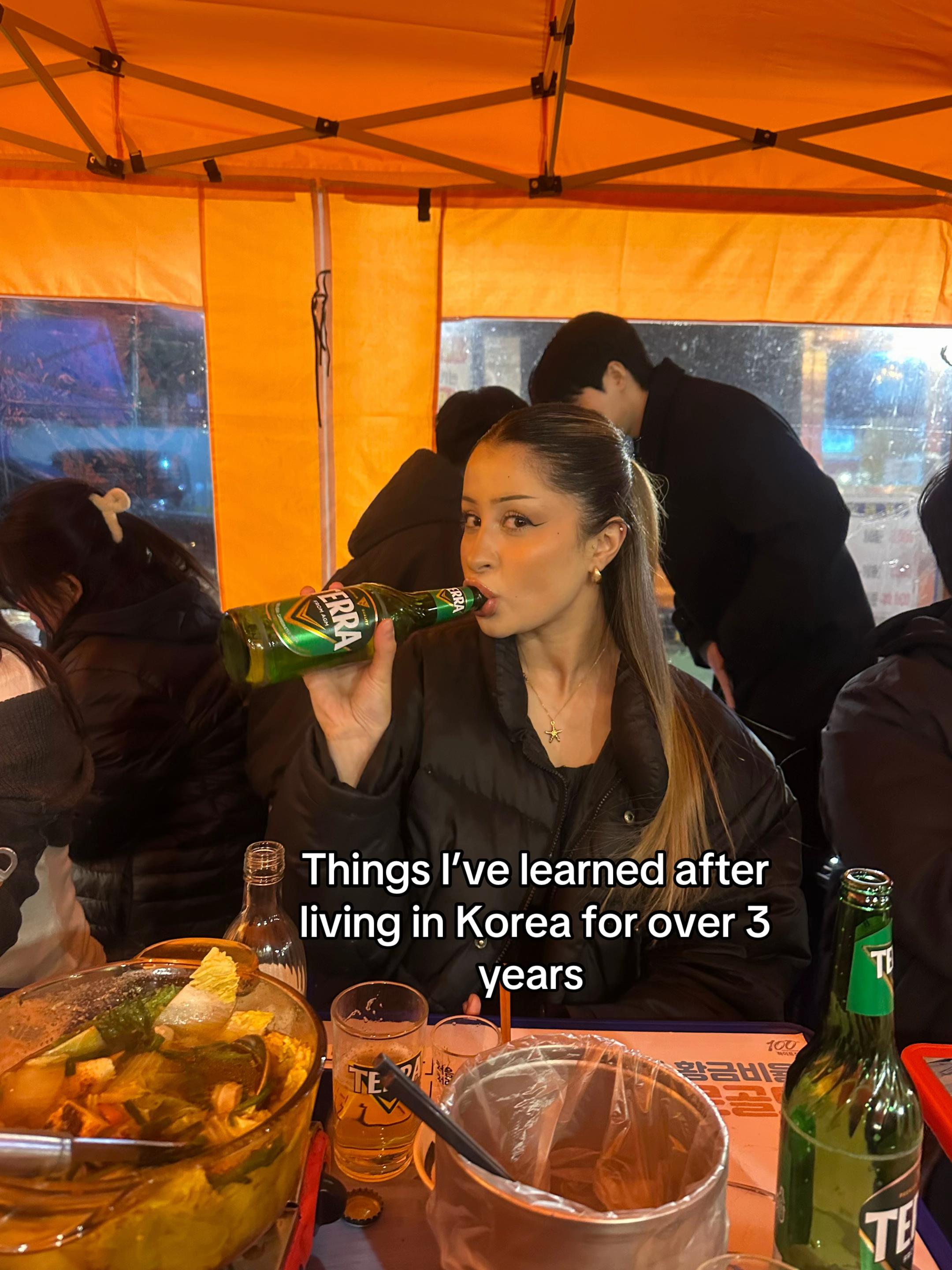 Elinaheydari/엘리나, Itaewon-dong