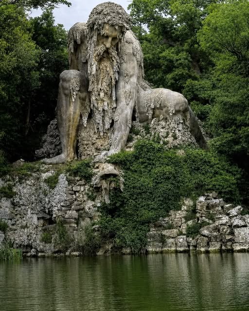 national archaeology, Apennine Colossus - Jean de Boulogne